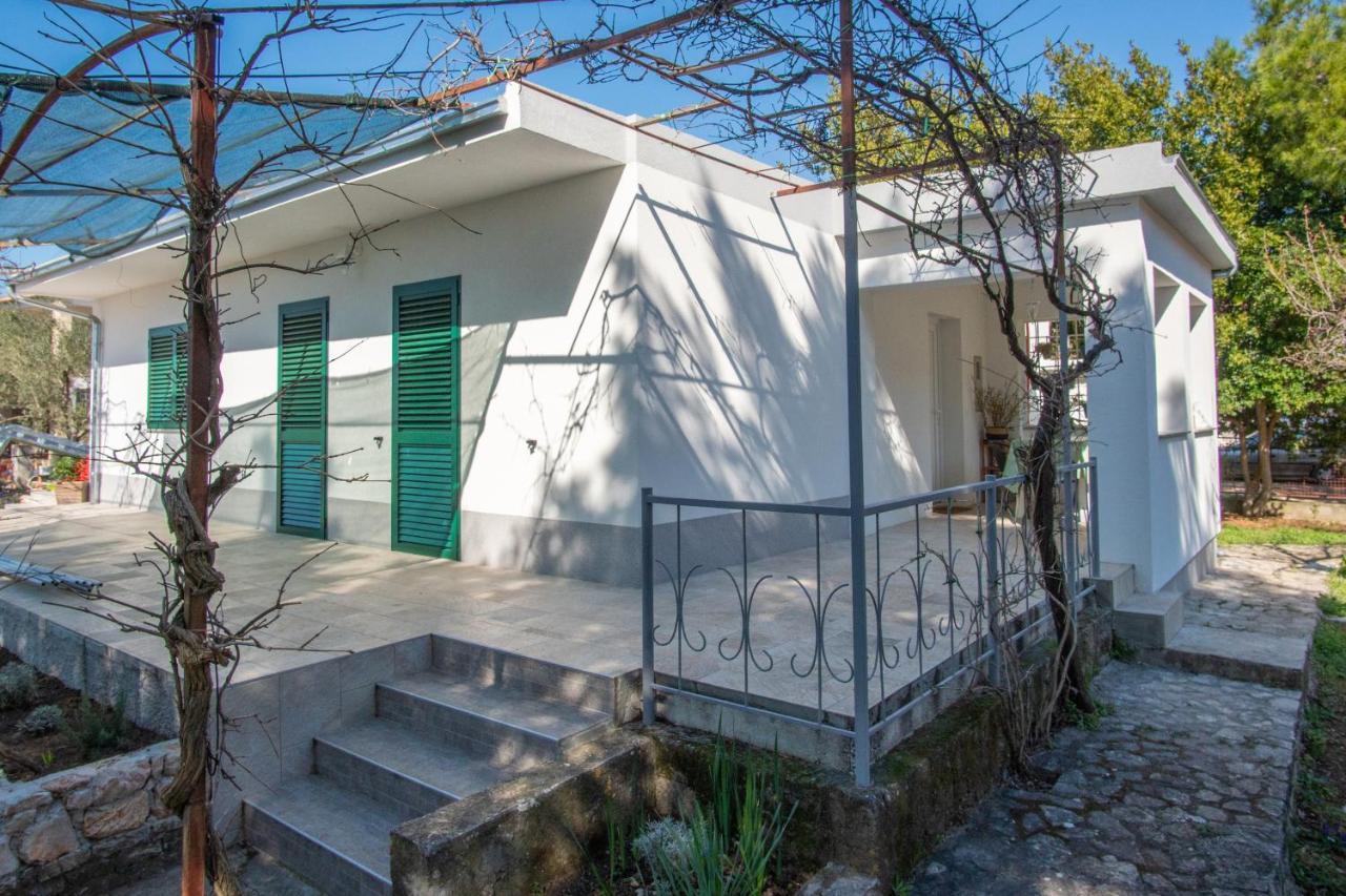 Apartman Soto Pirovac Luaran gambar